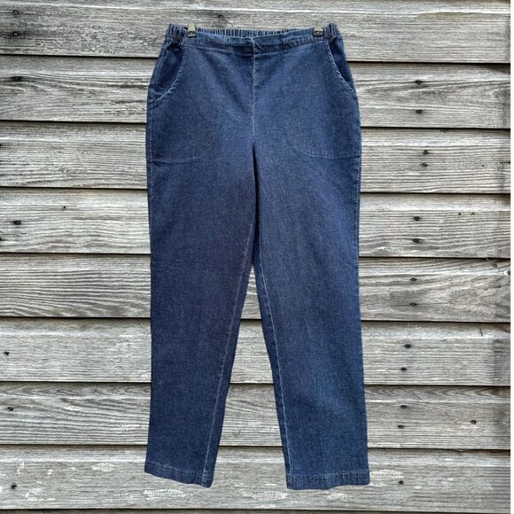 Girlfriend Pull On Mid Rise Jeans Blue Straight Stretch Women 6 Croft & Barrow - Picture 1 of 11